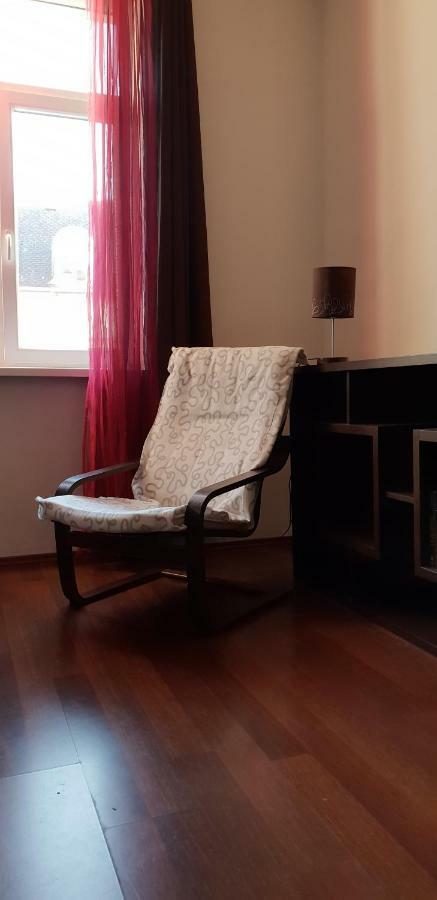 Romantic Central Flat บราติสลาวา ภายนอก รูปภาพ